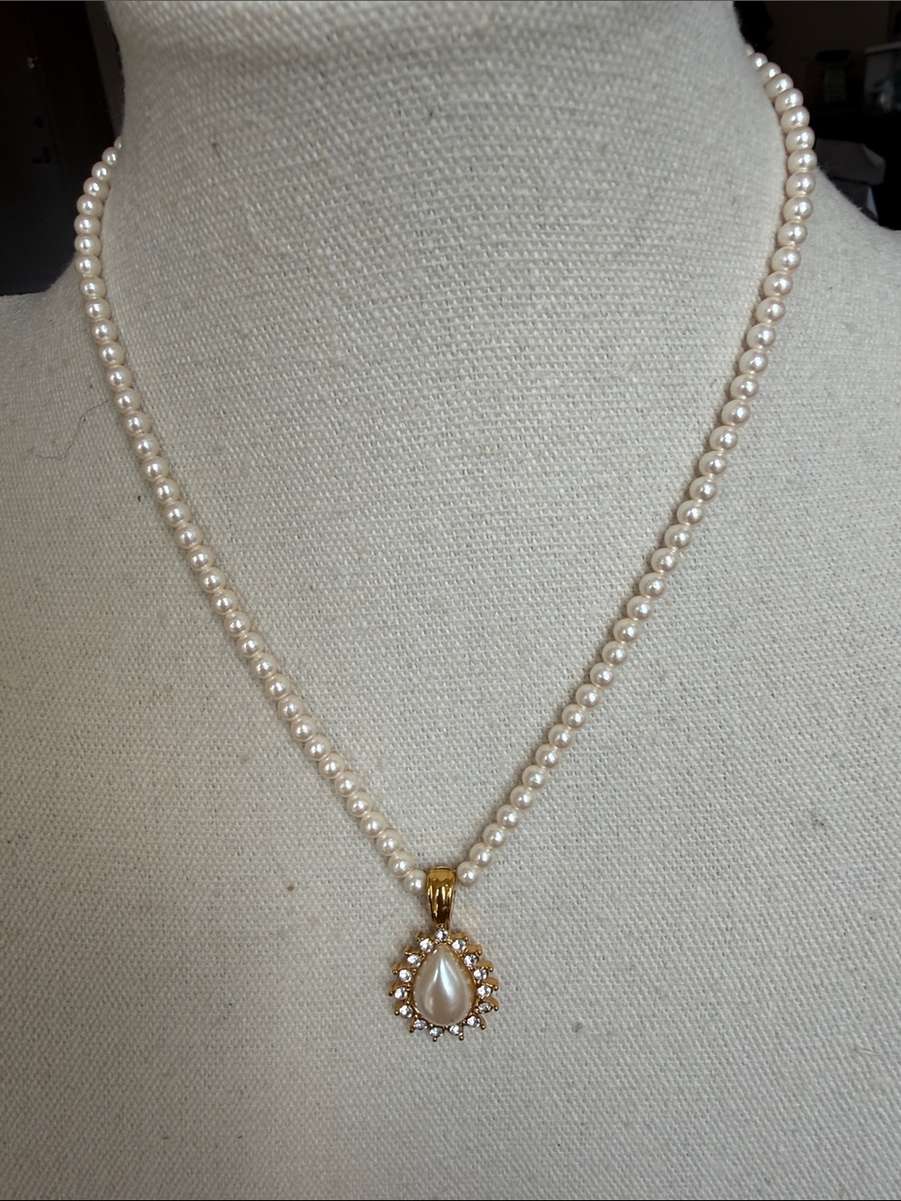 Vintage Monet Faux Pearl Strand Necklace With Teardrop Removable Enhancer.